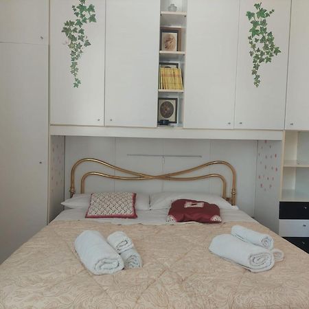 Appartamento Casa Di Tania Trieste Esterno foto